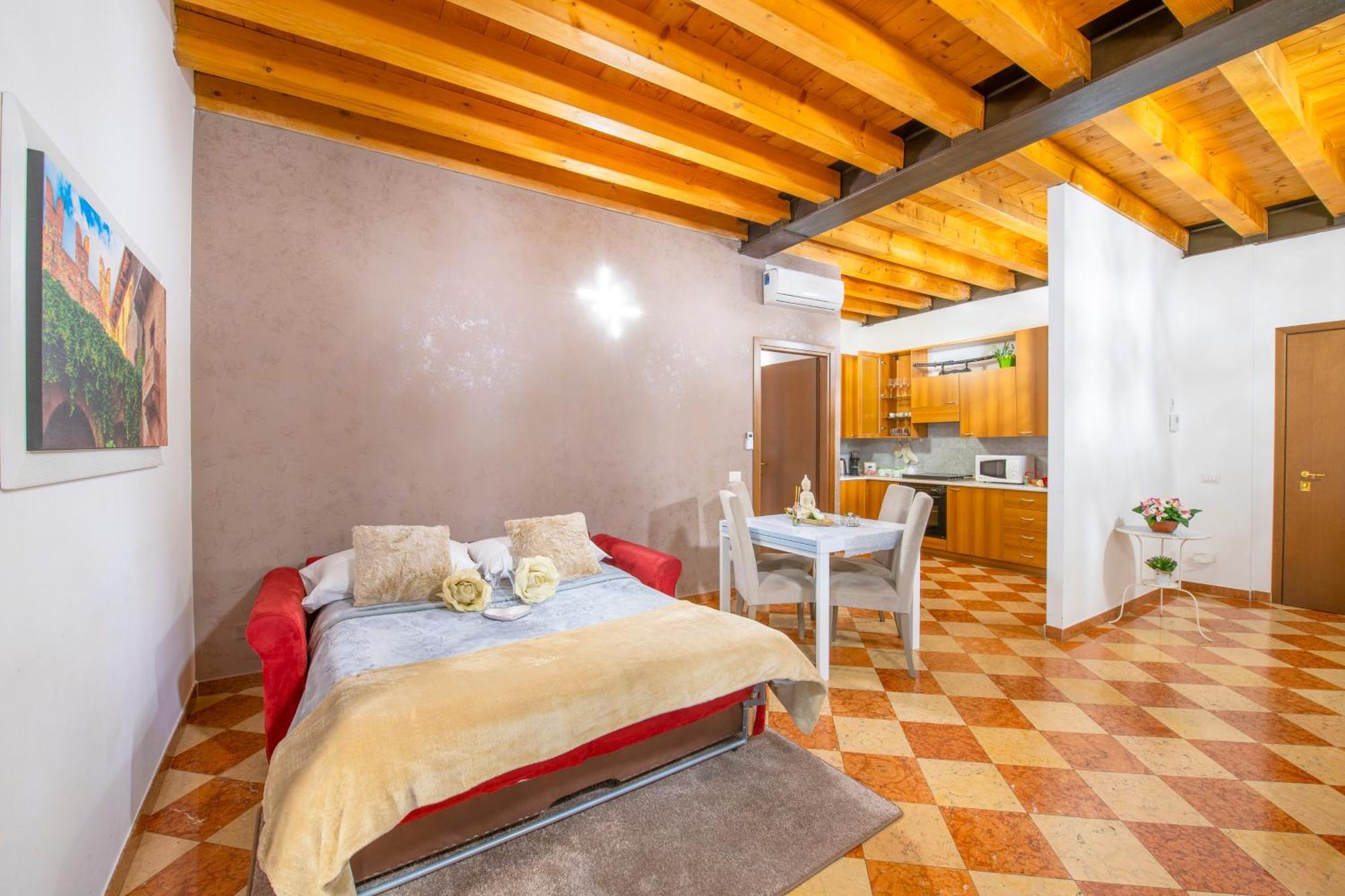 Arena Suite Mazzini Verona Centro Esterno foto