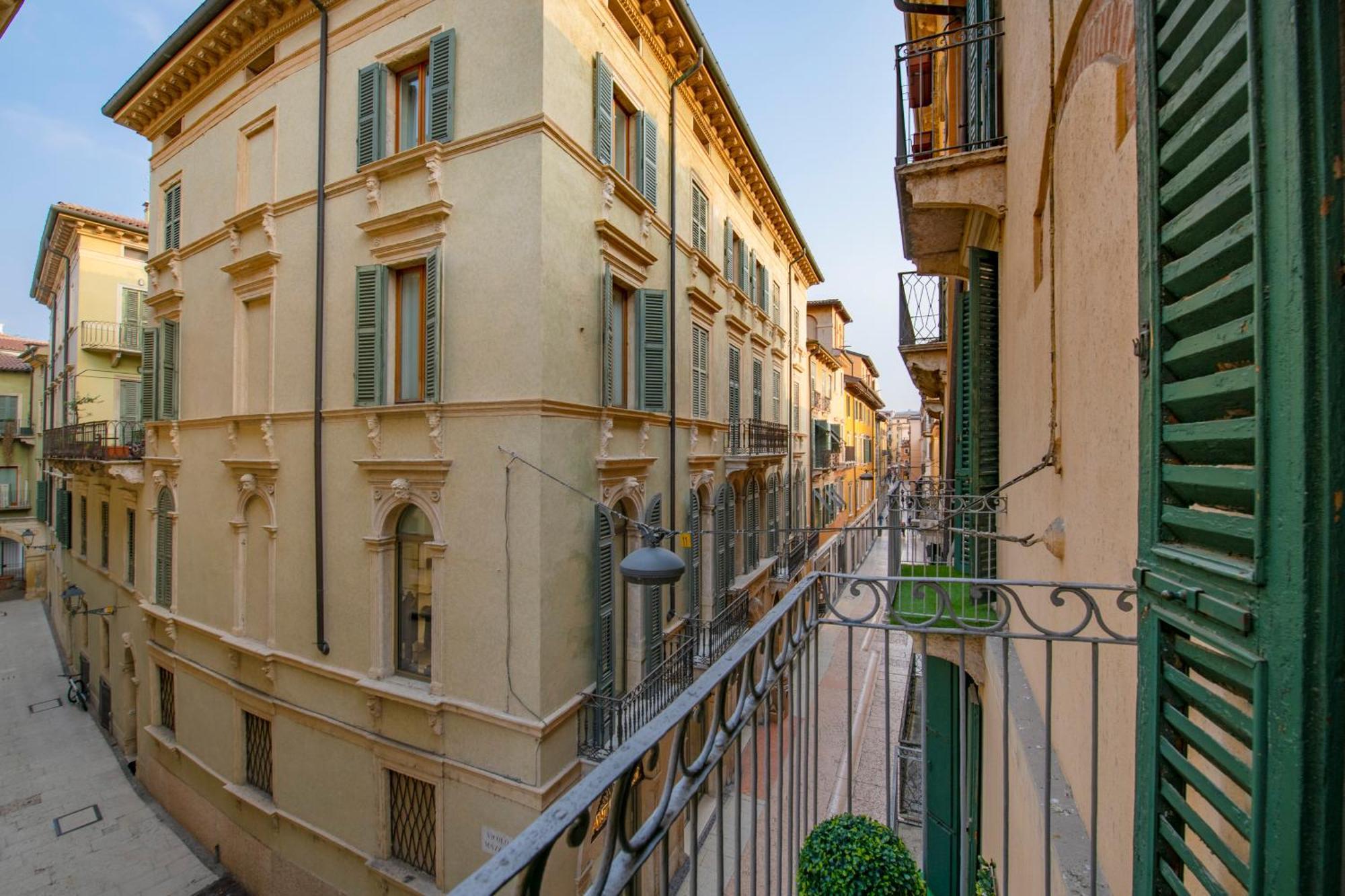Arena Suite Mazzini Verona Centro Esterno foto